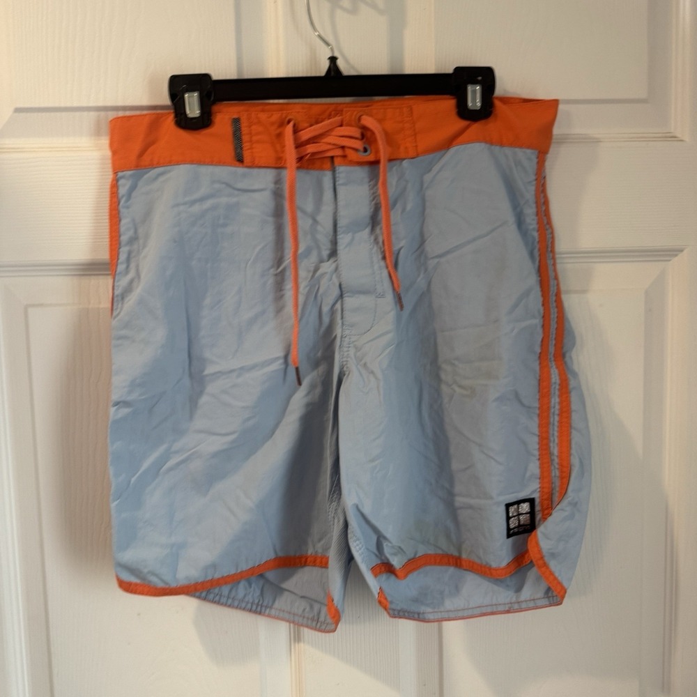 Insight Mens BoardShorts Swim Trunks Le Blur  Deadbeet Size 32 Blue Orange